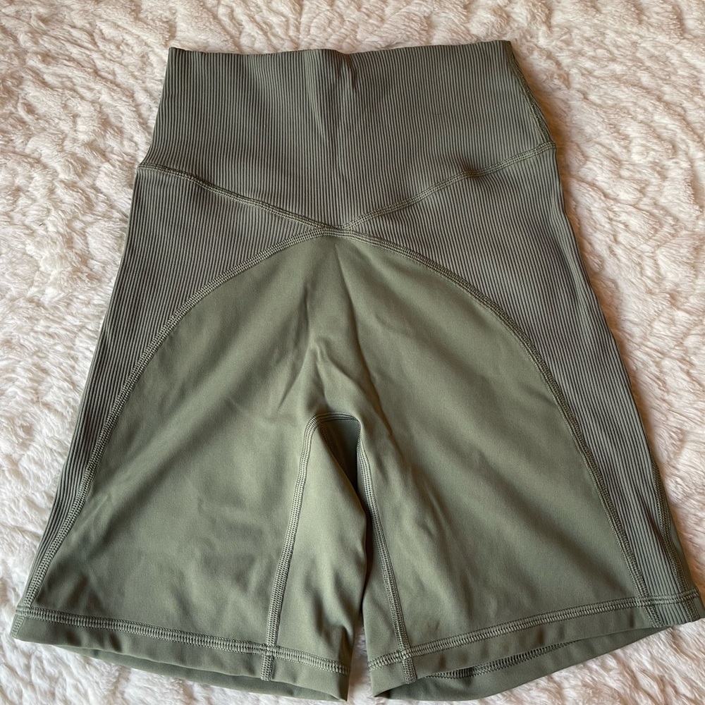 Aerie green biker shorts - Picture 1 of 2